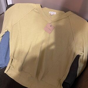 Blu Pepper Light Green Ribbed Sweater - brand new w/ tag (small will fit med)